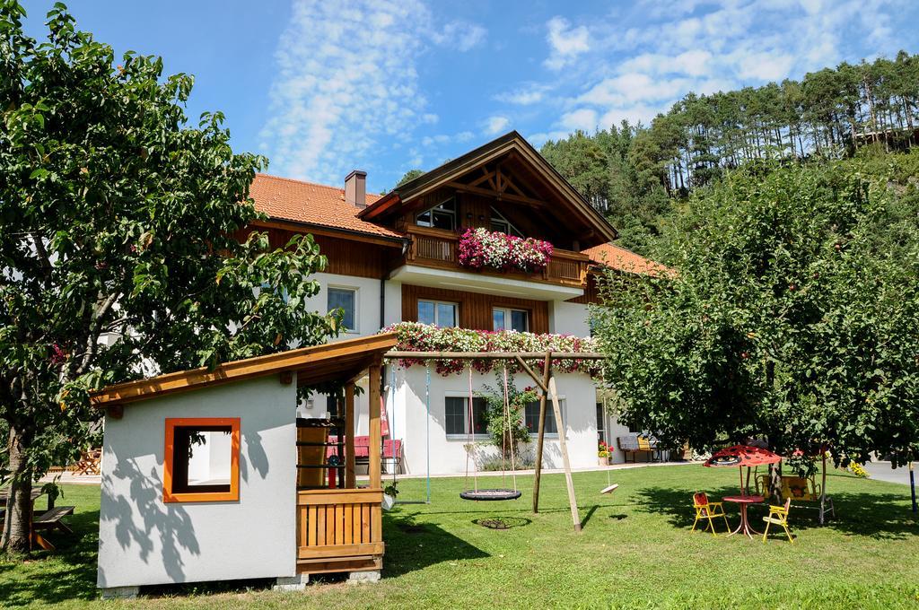 Ferienwohnung Gundolf Christine Arzl im Pitztal Szoba fotó